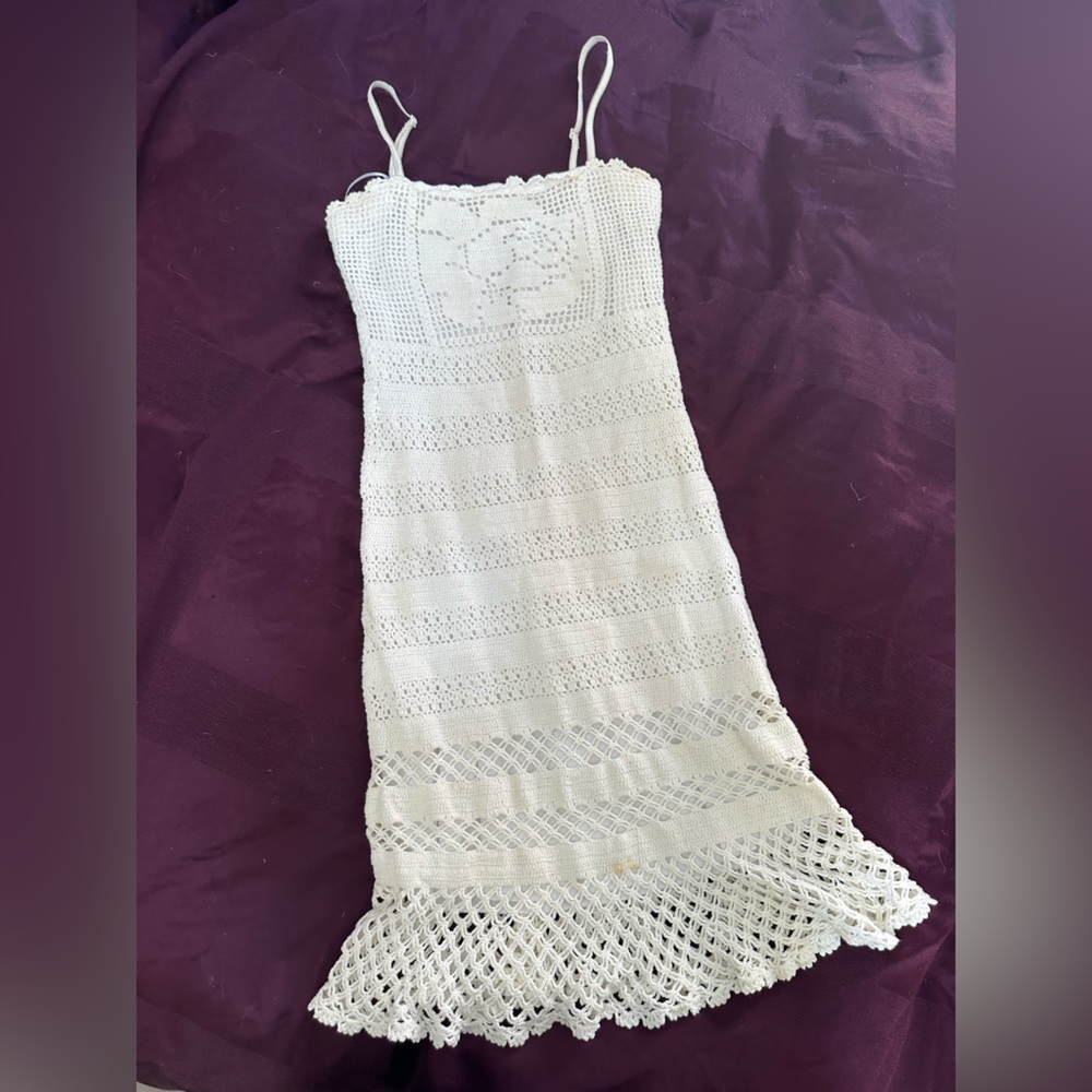 Guess White Y2K Crocheted Midi Dress - Size XS